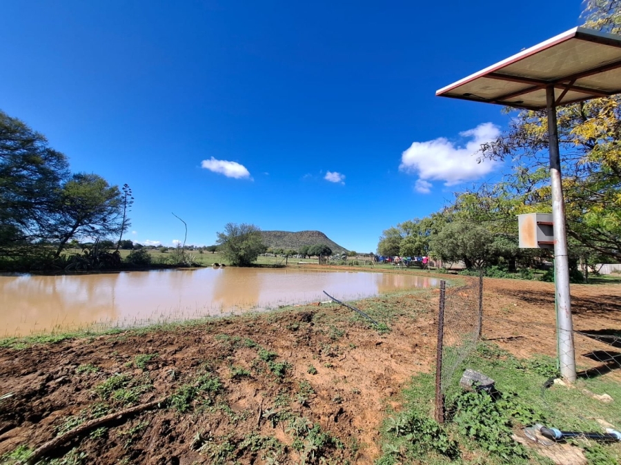 4 Bedroom Property for Sale in Bloemdal Free State
